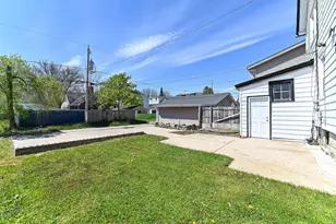2445 S 62nd St, West Allis, WI 53219 - Photo 24