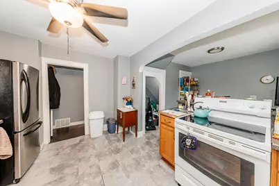 2445 S 62nd St #2447, West Allis, WI 53219 - Photo 6