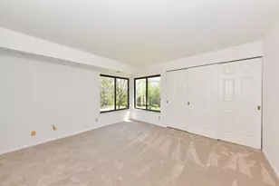 1600 W Green Tree Rd, Glendale, WI 53209 - Photo 10