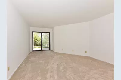 1600 W Green Tree Rd #225, Glendale, WI 53209 - Photo 14