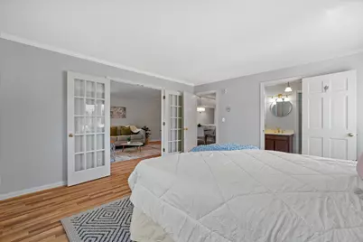 303 E Henry Clay St #104, Whitefish Bay, WI 53217 - Photo 22