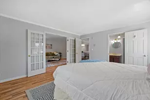 303 E Henry Clay St, Whitefish Bay, WI 53217 - Photo 22