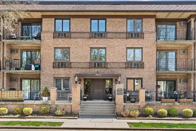 303 E Henry Clay St #104, Whitefish Bay, WI 53217 - Photo 1