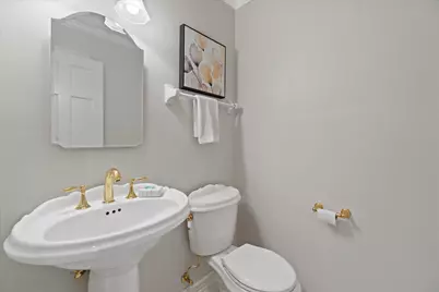 303 E Henry Clay St #104, Whitefish Bay, WI 53217 - Photo 18
