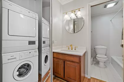 303 E Henry Clay St #104, Whitefish Bay, WI 53217 - Photo 24
