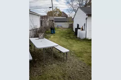 5874 S Marilyn St, Milwaukee, WI 53221 - Photo 28