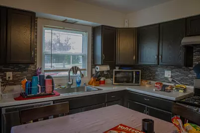 5874 S Marilyn St, Milwaukee, WI 53221 - Photo 8