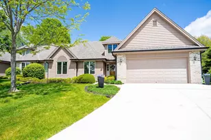 19190 Stonehedge Dr, Brookfield, WI 53045 - Photo 24