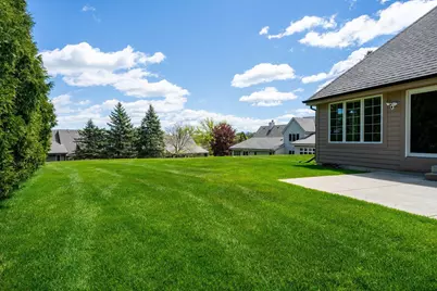19190  Stonehedge Dr #B, Brookfield, WI 53045 - Photo 2