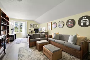 10210 W Deerwood Ln, Franklin, WI 53132 - Photo 26