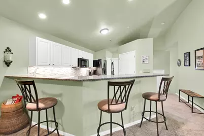10210 W Deerwood Ln, Franklin, WI 53132 - Photo 16