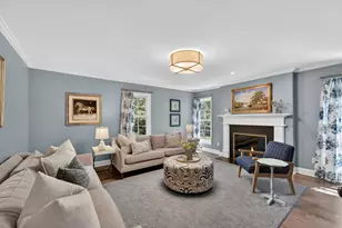 10235 N Range Line Ct, Mequon, WI 53092 - Photo 14