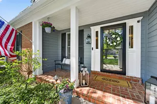 10235 N Range Line Ct, Mequon, WI 53092 - Photo 2