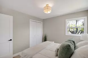 5224 W Luebbe Ln, Milwaukee, WI 53223 - Photo 20