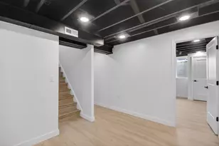 5224 W Luebbe Ln, Milwaukee, WI 53223 - Photo 22