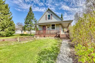 7640 W Clarke St, Wauwatosa, WI 53213 - Photo 26
