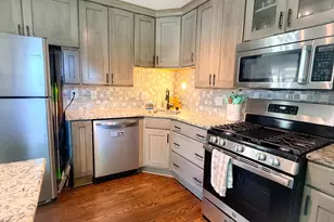 2802 N 89th St, Milwaukee, WI 53222 - Photo 16