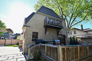 2350 Lefeber Ave, Wauwatosa, WI 53213 - Photo 40