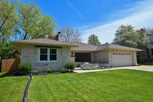 4260 Menomonee River Pkwy, Wauwatosa, WI 53222 - Photo 40
