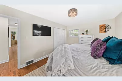 4260  Menomonee River Pkwy, Wauwatosa, WI 53222 - Photo 18