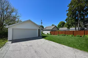 533 N 60th St, Wauwatosa, WI 53213 - Photo 30