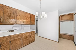 533 N 60th St, Wauwatosa, WI 53213 - Photo 22