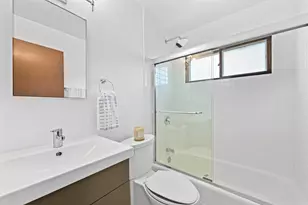 533 N 60th St, Wauwatosa, WI 53213 - Photo 24