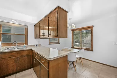 533 N 60th St #535, Wauwatosa, WI 53213 - Photo 6