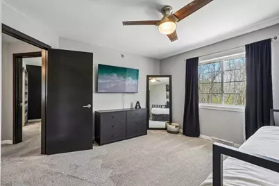 18880  Toldt Woods Dr #7, Brookfield, WI 53045 - Photo 14