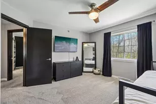 18880 Toldt Woods Dr, Brookfield, WI 53045 - Photo 14
