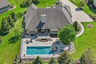 2150 Old Lantern Cir, Delafield, WI 53018 - Photo 84