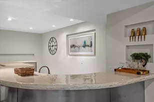 2150 Old Lantern Cir, Delafield, WI 53018 - Photo 46