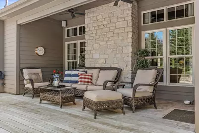 2150  Old Lantern Cir, Delafield, WI 53018 - Photo 6