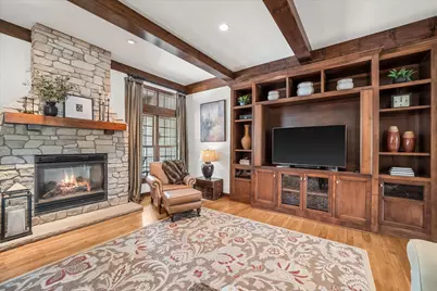 2150  Old Lantern Cir, Delafield, WI 53018 - Photo 12