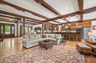 2150 Old Lantern Cir, Delafield, WI 53018 - Photo 10