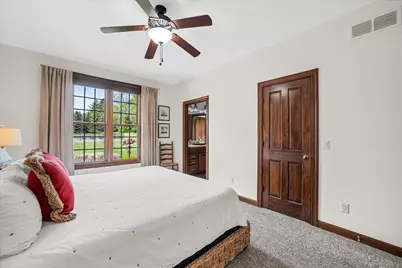 2150  Old Lantern Cir, Delafield, WI 53018 - Photo 66