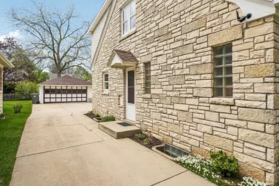 4949 N Idlewild Ave, Whitefish Bay, WI 53217 - Photo 28