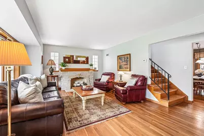 4949 N Idlewild Ave, Whitefish Bay, WI 53217 - Photo 4