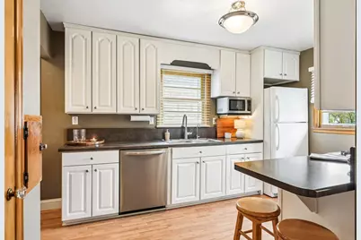 4949 N Idlewild Ave, Whitefish Bay, WI 53217 - Photo 12