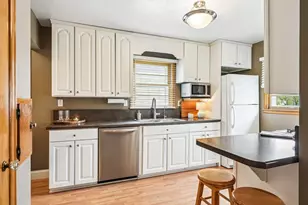 4949 N Idlewild Ave, Whitefish Bay, WI 53217 - Photo 12