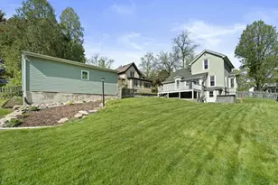 424 James St, Burlington, WI 53105 - Photo 30