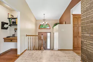 19505 Gebhardt Rd, Brookfield, WI 53045 - Photo 12