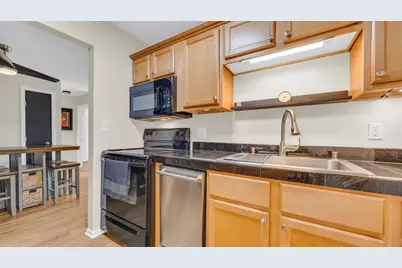 3637 N 20th Pl #29, Sheboygan, WI 53083 - Photo 4