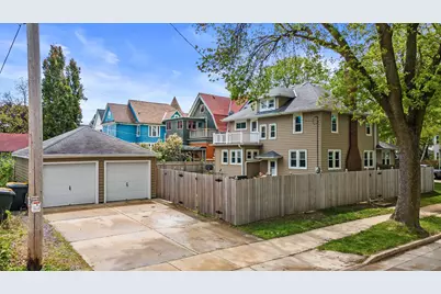 1502 S 80th St, West Allis, WI 53214 - Photo 2