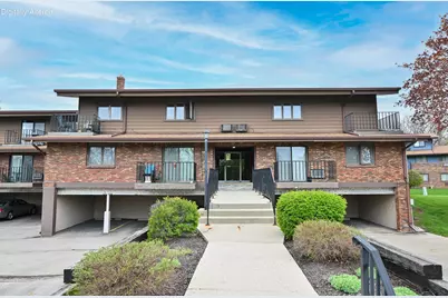 4015 S 84th St #8, Greenfield, WI 53228 - Photo 1