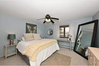 4015 S 84th St #8, Greenfield, WI 53228 - Photo 14