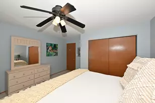 4015 S 84th St, Greenfield, WI 53228 - Photo 16