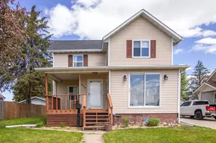 502 Park Ave, Beaver Dam, WI 53916 - Photo 1
