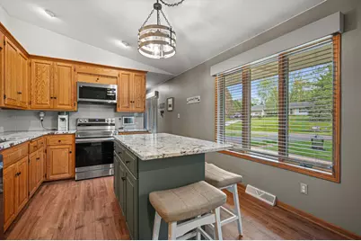 N65W28580  Fairlane Dr, Merton, WI 53029 - Photo 4