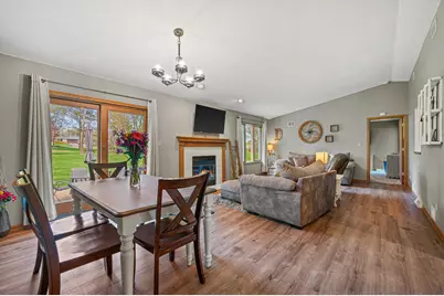 N65W28580  Fairlane Dr, Merton, WI 53029 - Photo 6
